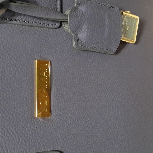 NWOT Joy & Iman periwinkle/lavender designer handbag. - Picture 13 of 13